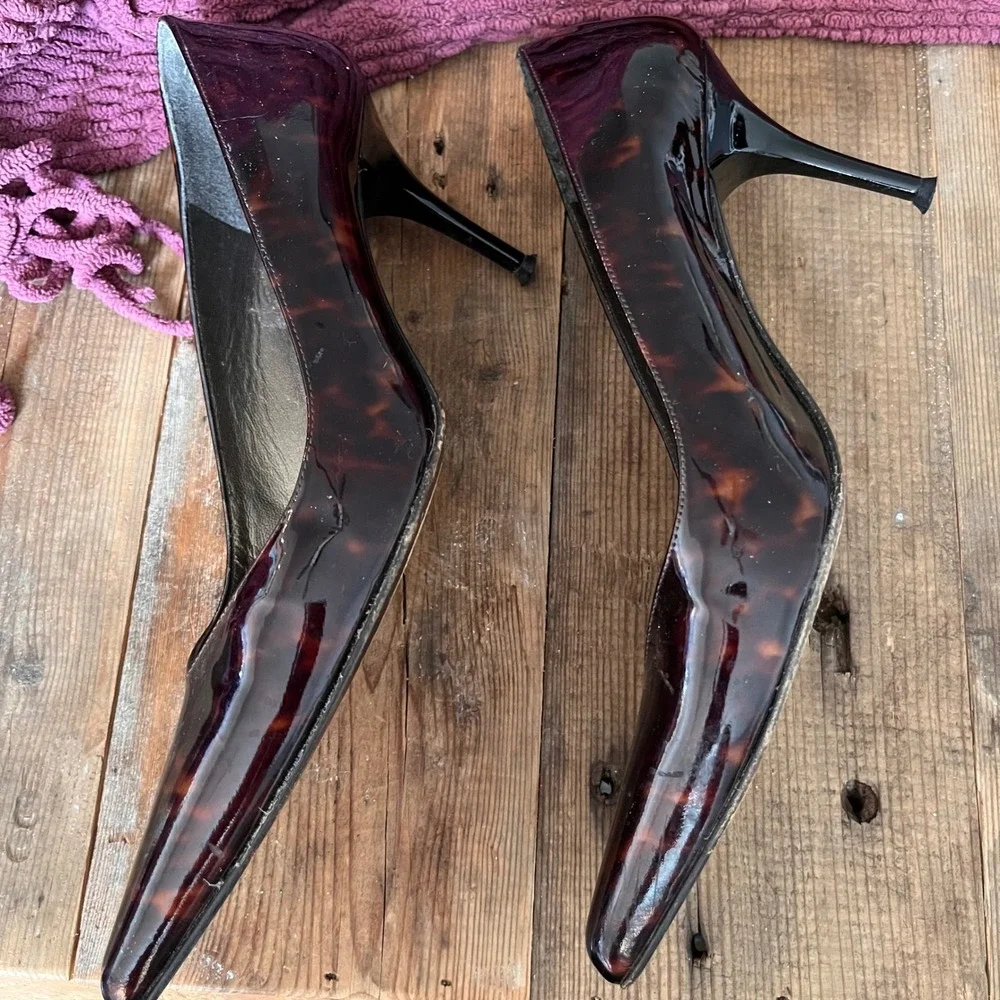 Stuart Weitzman Tortoise Shell Patent Leather Pointed Toe Pumps Heels 9M A404697